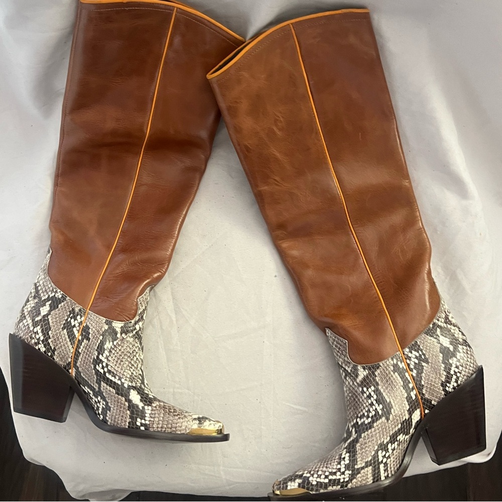 Tory Burch WESTERN KNEE HIGH PULL ON BROWN /
SNAKE Leather Boots 36.5 RARE - Picture 10 of 11